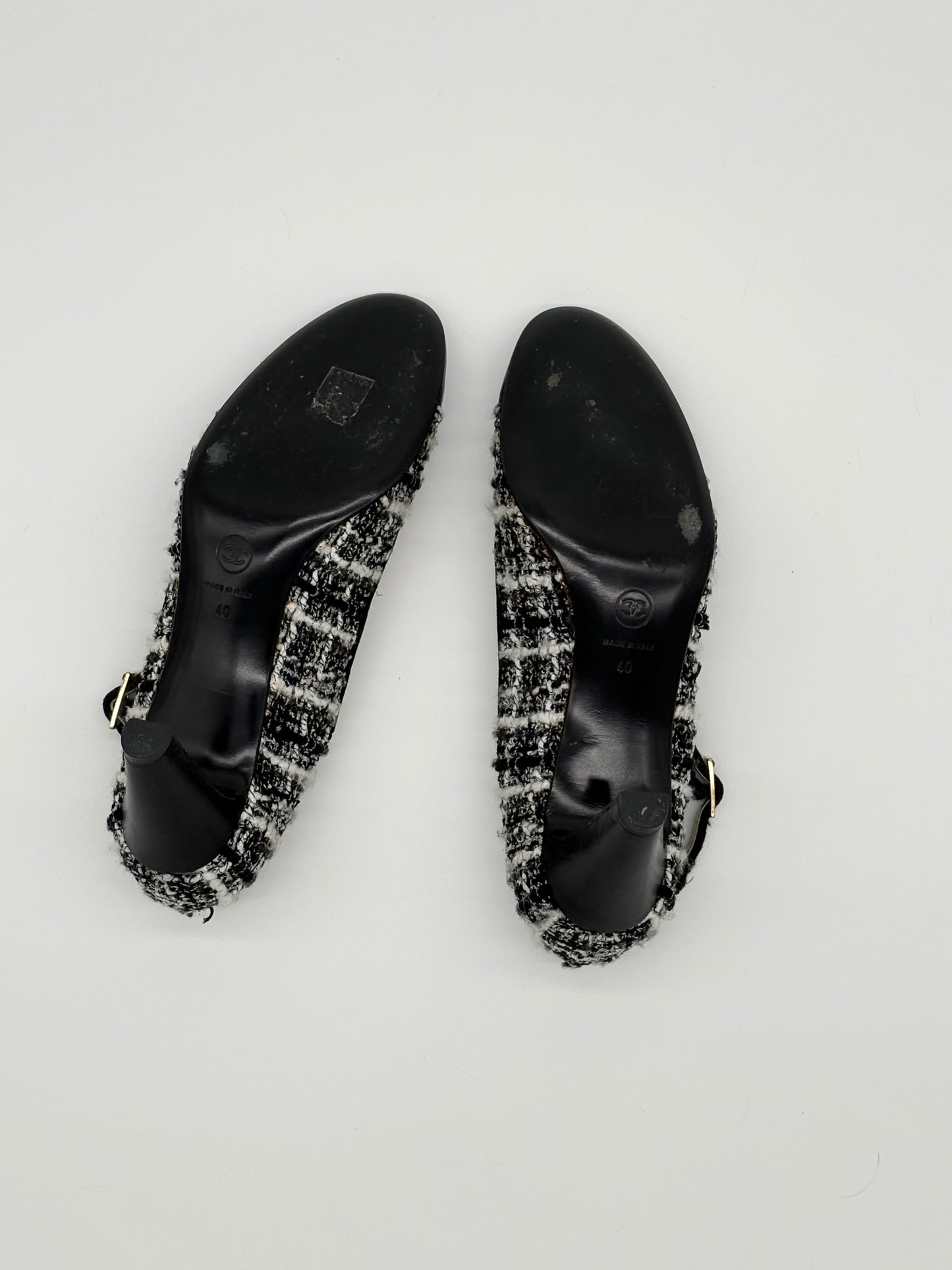 Chanel Black / White Tweed Cap Toe Mary Jane Pumps