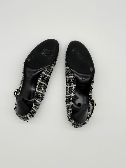 Chanel Black / White Tweed Cap Toe Mary Jane Pumps