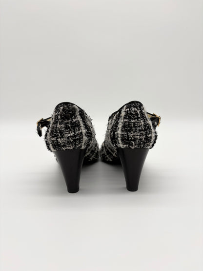 Chanel Black / White Tweed Cap Toe Mary Jane Pumps