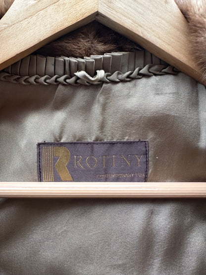 Brown Chevron Mink Short Coat "Rotiny"