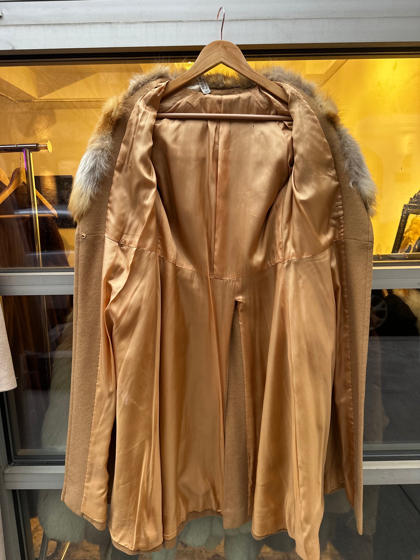 Wool coat with golden fox fur collar