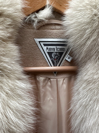 Beige Wool with fox fur collar