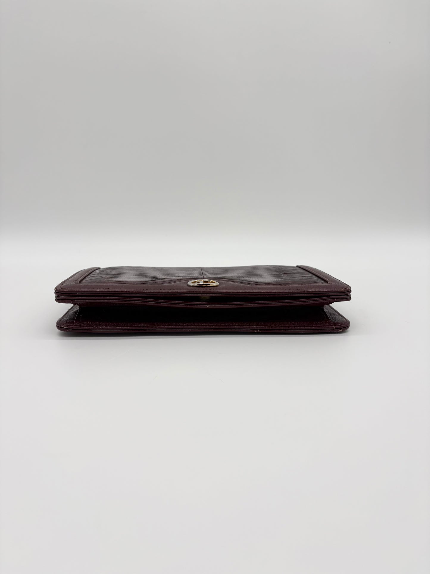 Vintage Gucci LizardCalfskin Clutch With Chainstrap