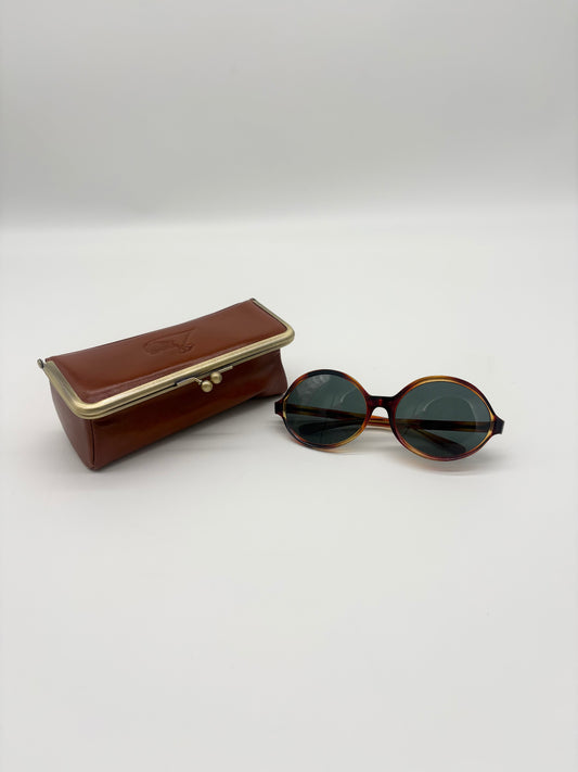 Vinatge Tortoiseshell Round Sunglasses
