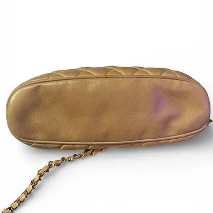 Vintage Chanel Beige Quilted Lambskin shoulder bag with Gold Hardware