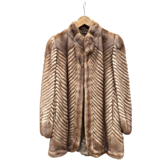 Brown Chevron Mink Short Coat "Rotiny"