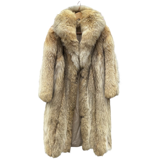 Coyote full length fur full length